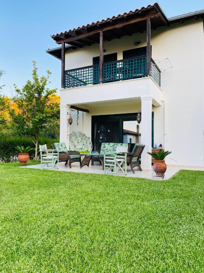 Detached Villa With Sea View Hanioti Exterior photo